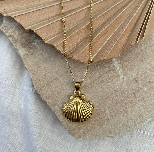 Venus Seashell Necklace - Coastal Country Home Decor